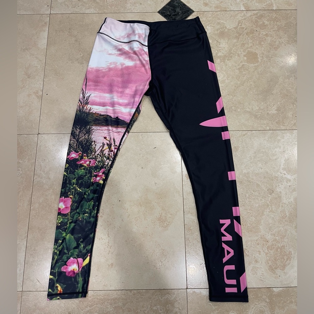 Alpha Maui NWOT Wonens Leggings